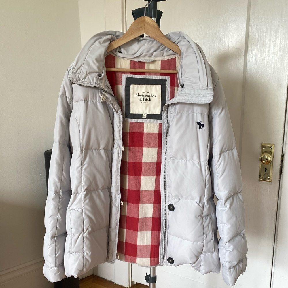Abercrombie Large Women’s White Puff Jacket